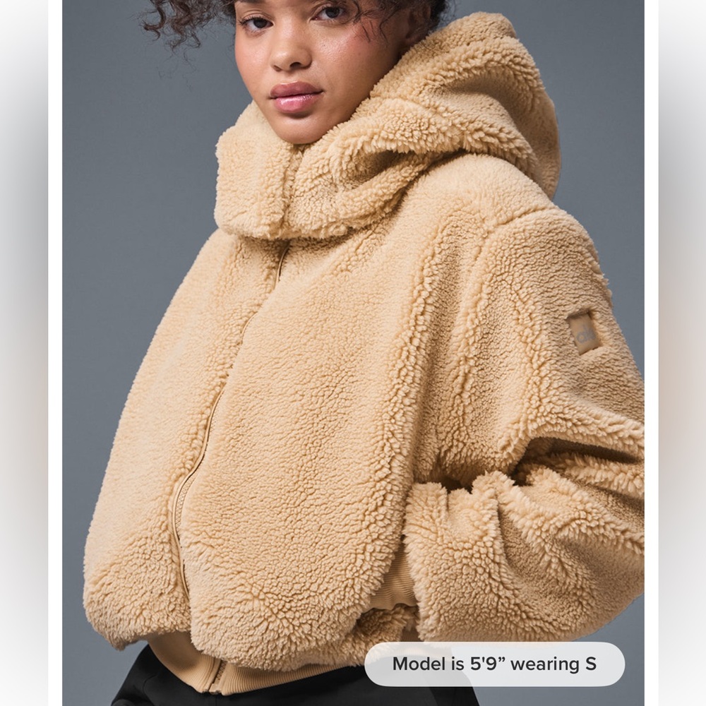 ALO Yoga Women's Teddy Jacket in Camel